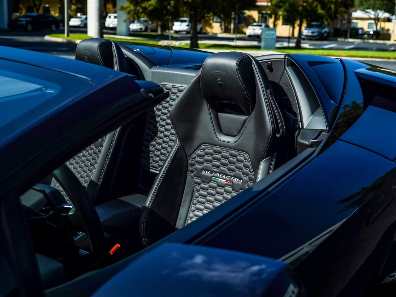 2017 Lamborghini Huracan LP 610-4 Spyder   - Photo 8 - Bonita Springs, FL 34134