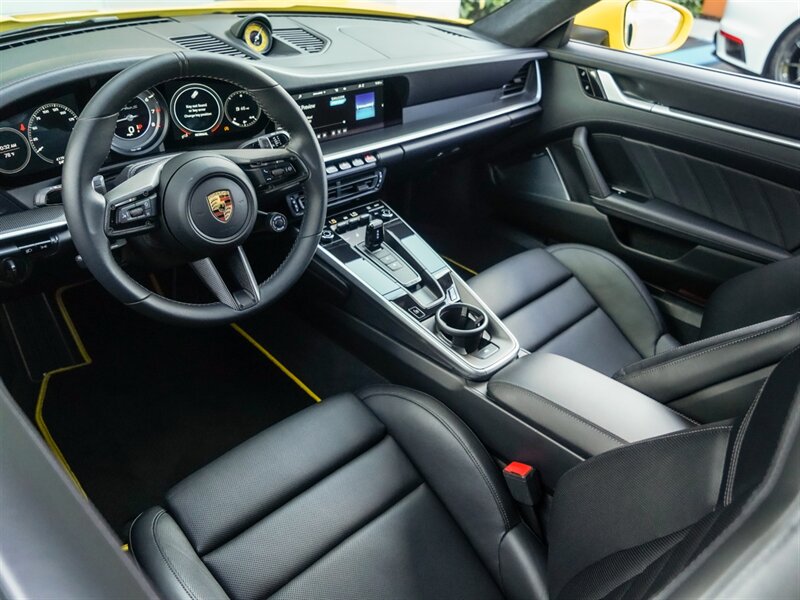 2021 Porsche 911 Turbo S   - Photo 2 - Bonita Springs, FL 34134