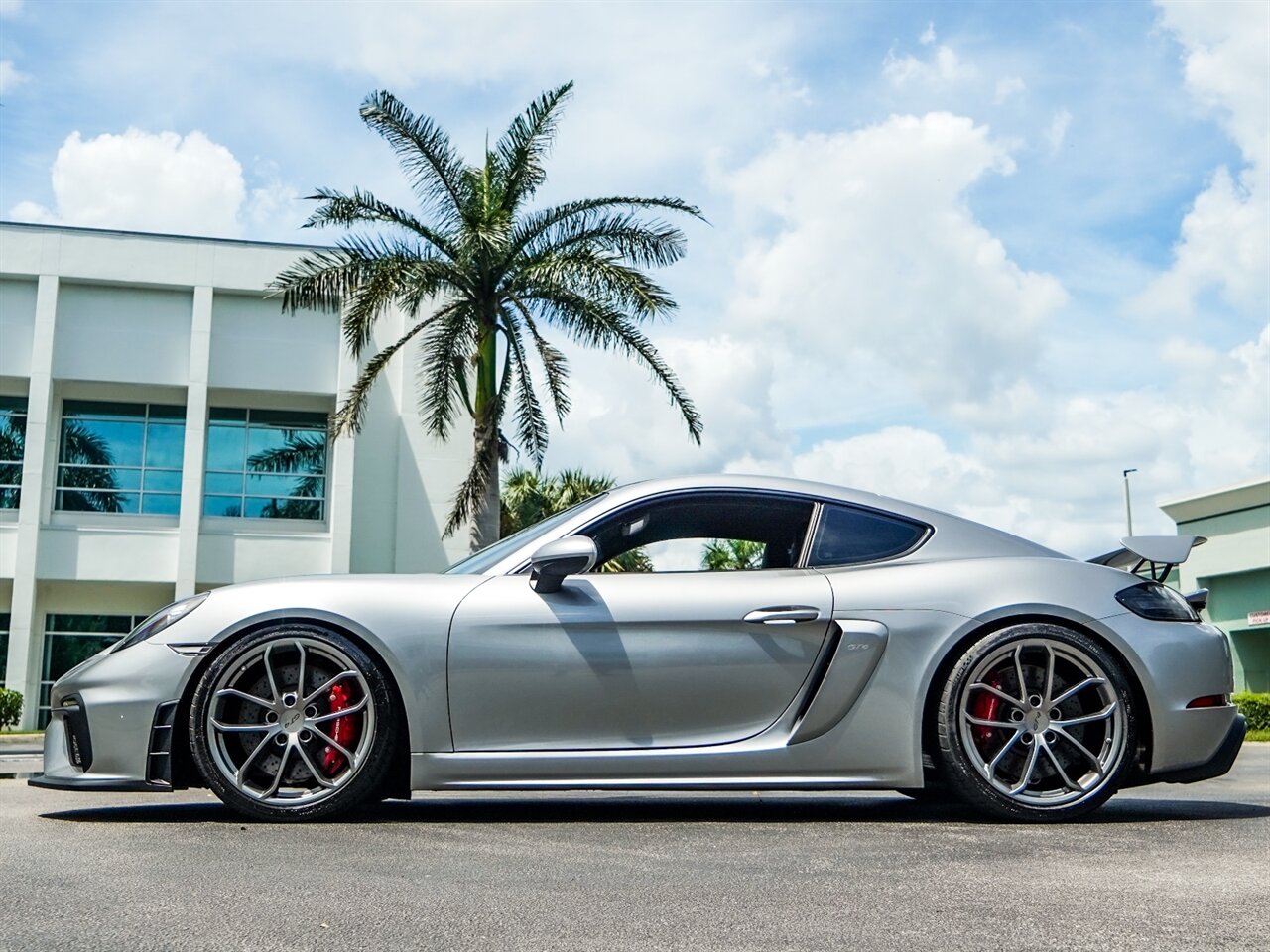 2022 Porsche 718 Cayman GT4   - Photo 30 - Bonita Springs, FL 34134