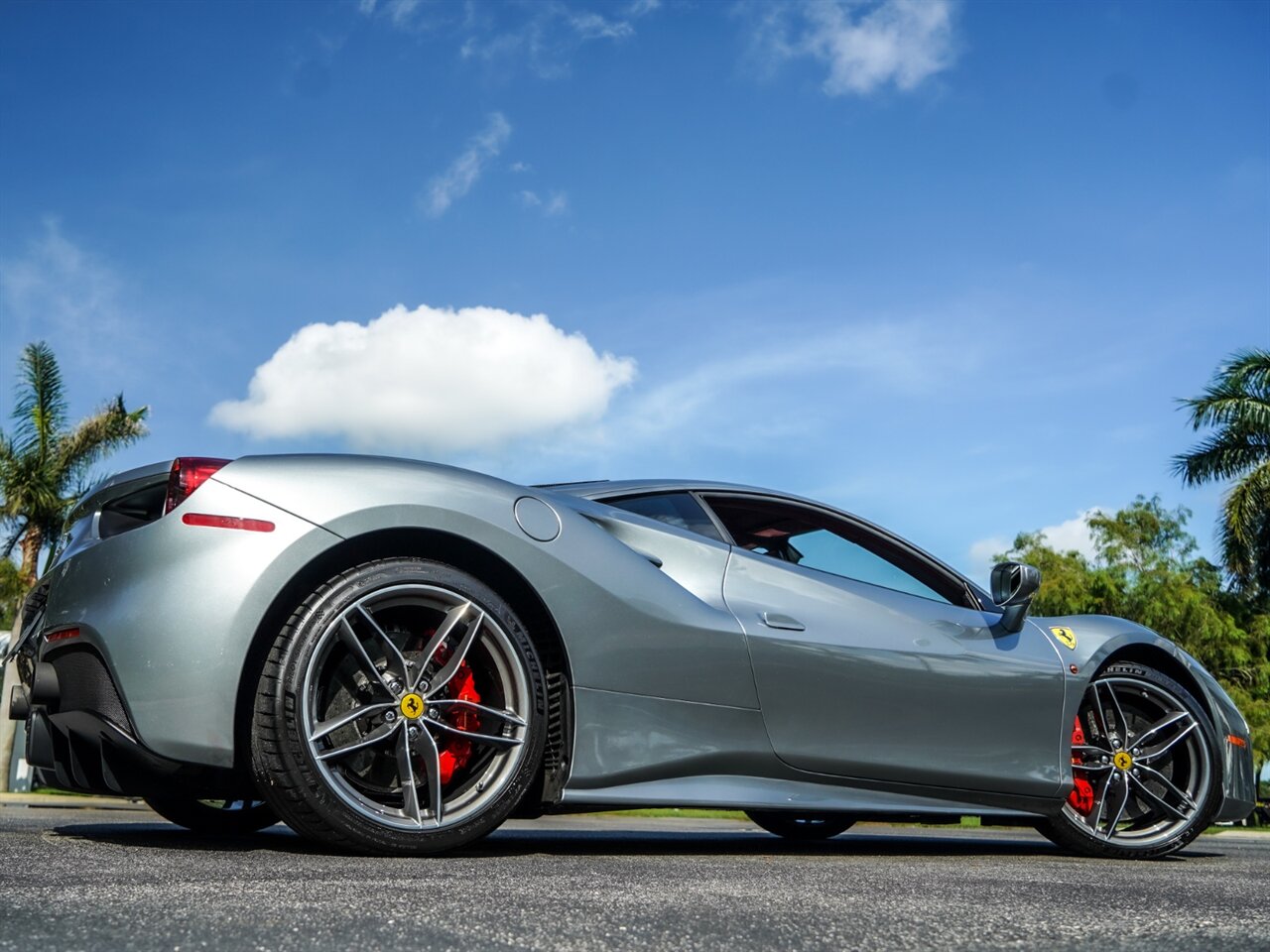 2017 Ferrari 488 GTB   - Photo 42 - Bonita Springs, FL 34134