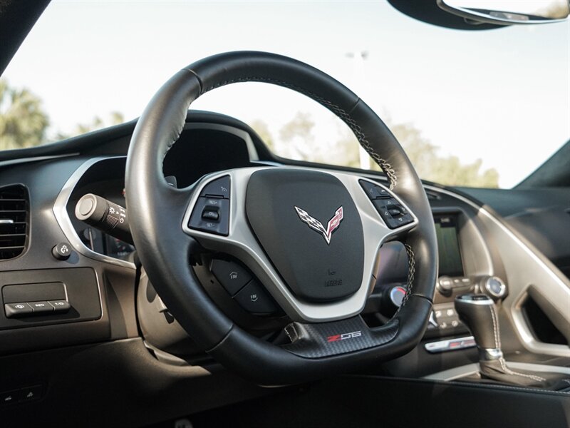 2019 Chevrolet Corvette Z06 w/Z07 - Photo 16 - Bonita Springs, FL 34134