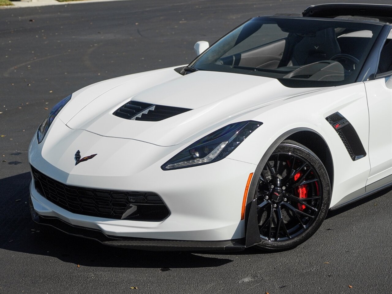 2019 Chevrolet Corvette Z06  w/Z07 - Photo 12 - Bonita Springs, FL 34134