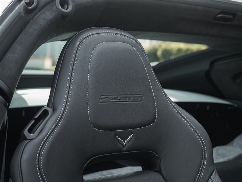 2019 Chevrolet Corvette Z06 w/Z07 - Photo 38 - Bonita Springs, FL 34134