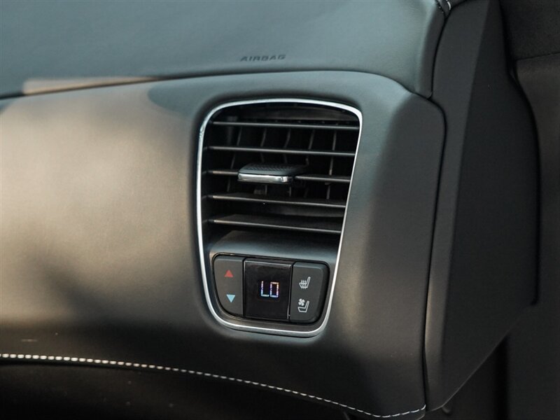 2019 Chevrolet Corvette Z06 w/Z07 - Photo 39 - Bonita Springs, FL 34134