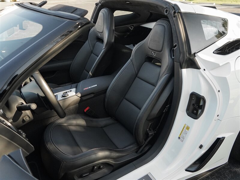 2019 Chevrolet Corvette Z06 w/Z07 - Photo 24 - Bonita Springs, FL 34134