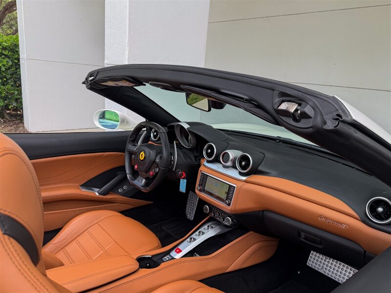 2017 Ferrari California T - Photo 29 - Bonita Springs, FL 34134