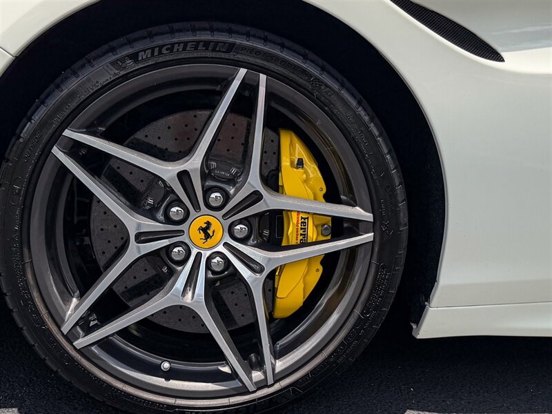 2017 Ferrari California T - Photo 45 - Bonita Springs, FL 34134
