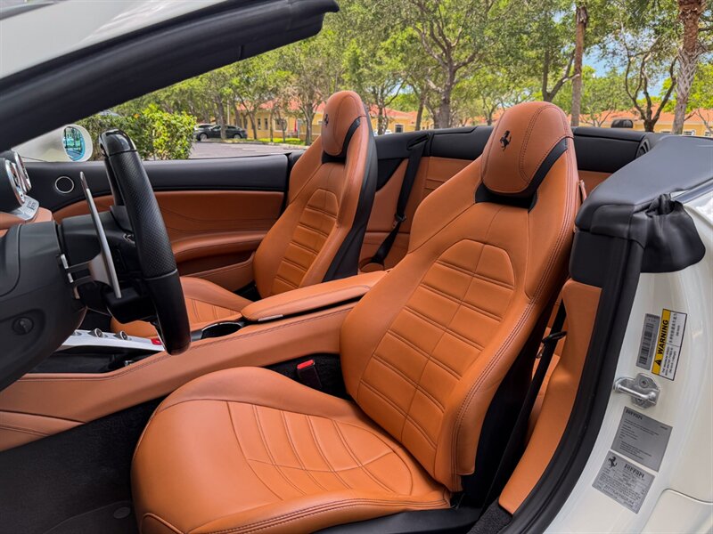 2017 Ferrari California T - Photo 21 - Bonita Springs, FL 34134