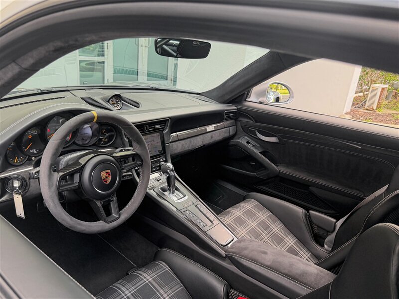 2019 Porsche 911 GT3 RS - Photo 2 - Bonita Springs, FL 34134