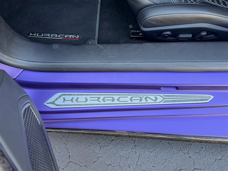 2021 Lamborghini Huracan EVO   - Photo 30 - Bonita Springs, FL 34134