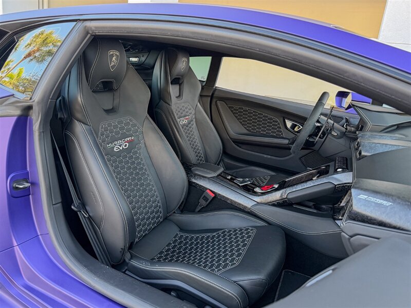 2021 Lamborghini Huracan EVO   - Photo 37 - Bonita Springs, FL 34134