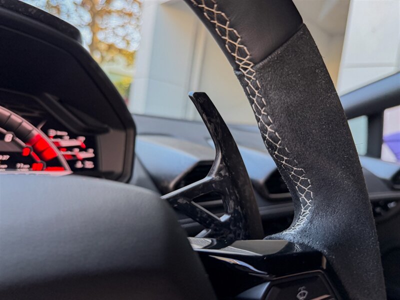 2021 Lamborghini Huracan EVO   - Photo 36 - Bonita Springs, FL 34134