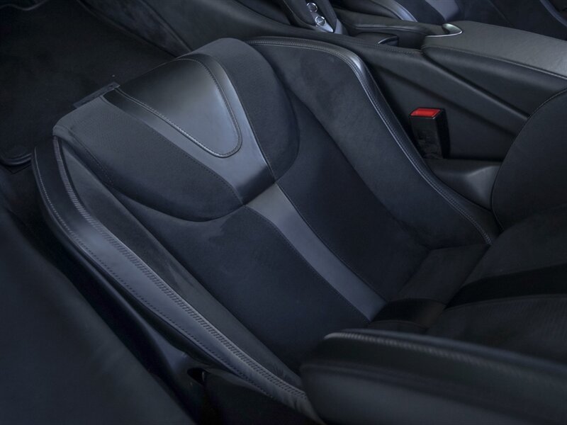 2019 McLaren 720S - Photo 18 - Bonita Springs, FL 34134