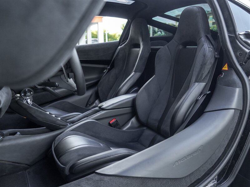 2019 McLaren 720S - Photo 17 - Bonita Springs, FL 34134