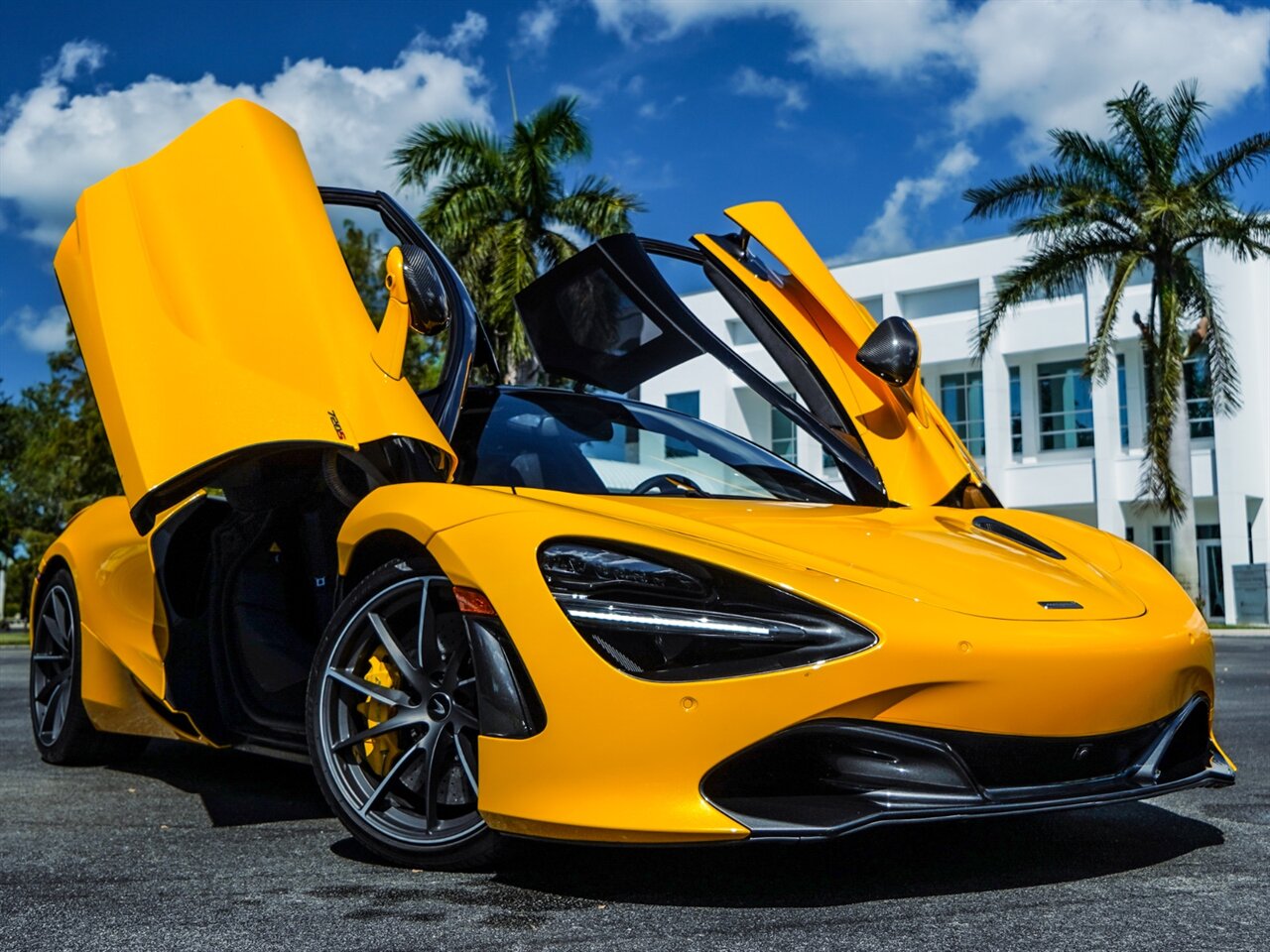 2019 McLaren 720S   - Photo 40 - Bonita Springs, FL 34134