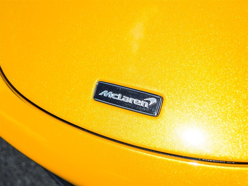 2019 McLaren 720S - Photo 8 - Bonita Springs, FL 34134