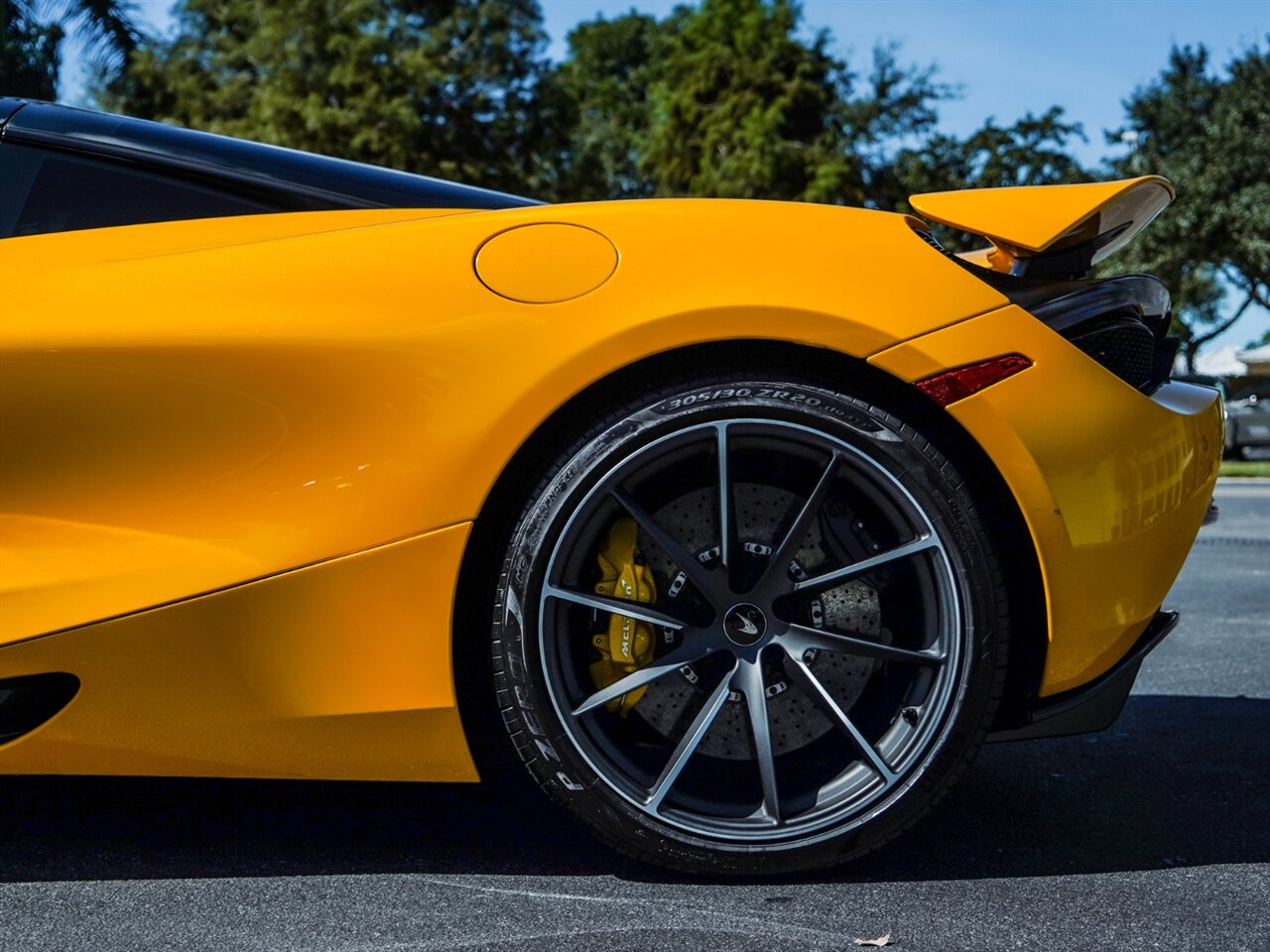 2019 McLaren 720S   - Photo 31 - Bonita Springs, FL 34134