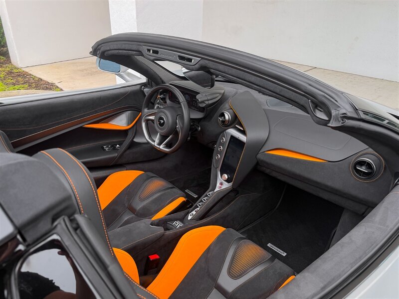 2024 McLaren 750S Spider - Photo 26 - Bonita Springs, FL 34134