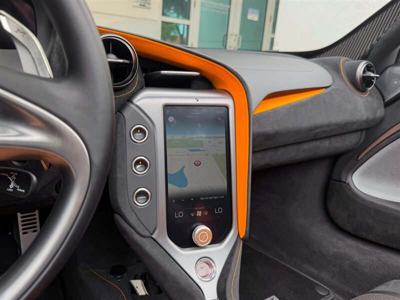 2024 McLaren 750S Spider - Photo 17 - Bonita Springs, FL 34134