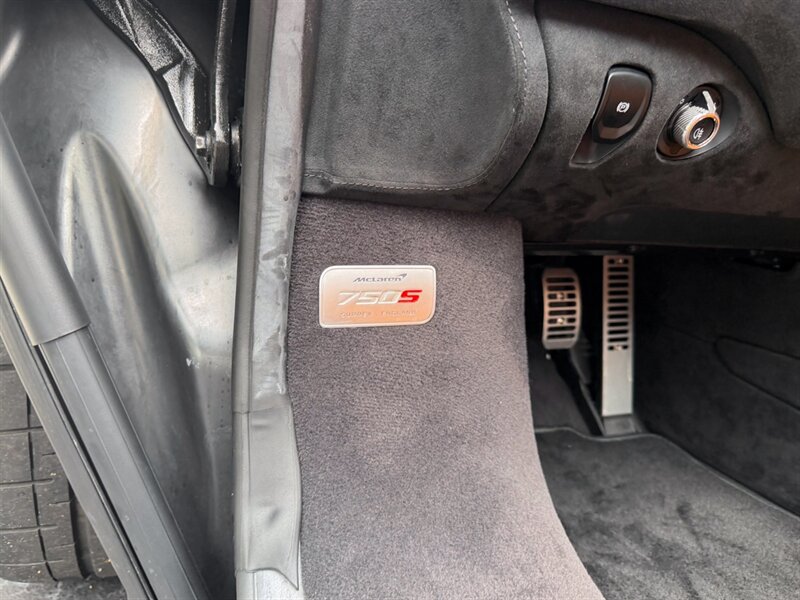 2024 McLaren 750S Spider - Photo 24 - Bonita Springs, FL 34134
