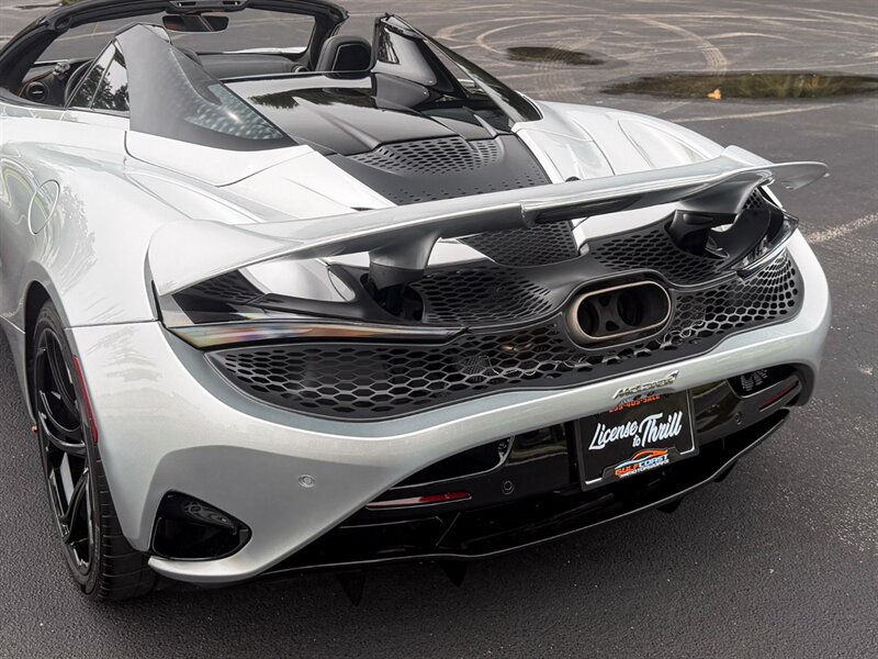 2024 McLaren 750S Spider - Photo 43 - Bonita Springs, FL 34134
