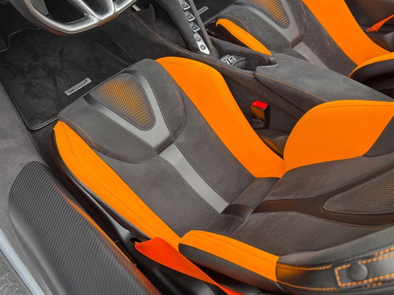 2024 McLaren 750S Spider - Photo 23 - Bonita Springs, FL 34134