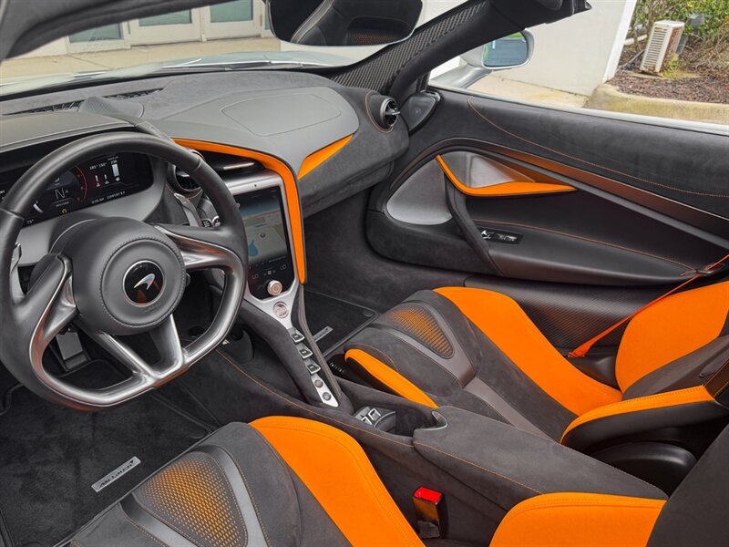 2024 McLaren 750S Spider - Photo 16 - Bonita Springs, FL 34134