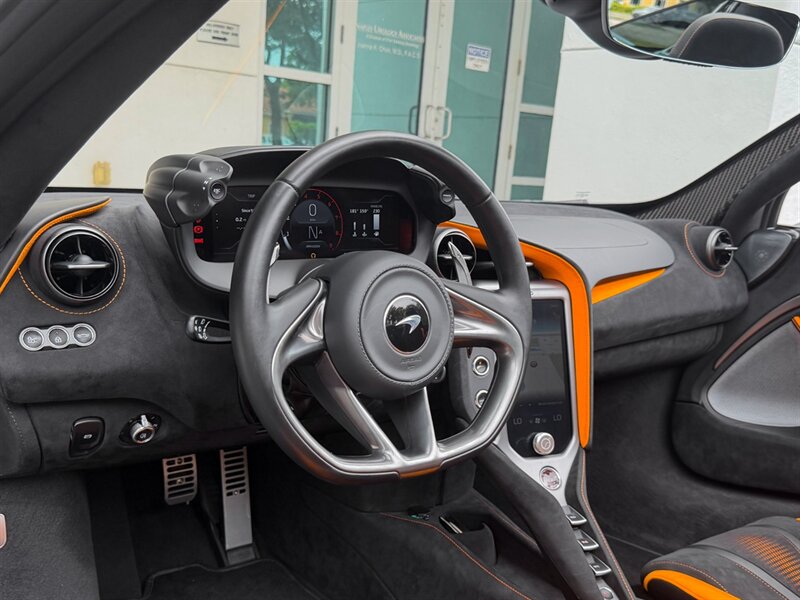 2024 McLaren 750S Spider - Photo 14 - Bonita Springs, FL 34134
