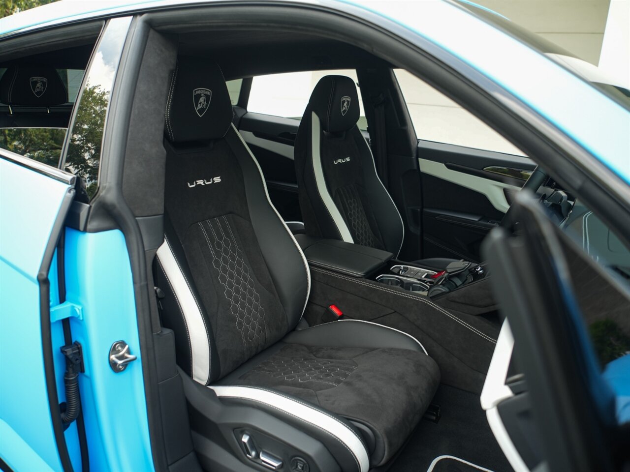 2024 Lamborghini Urus S   - Photo 47 - Bonita Springs, FL 34134