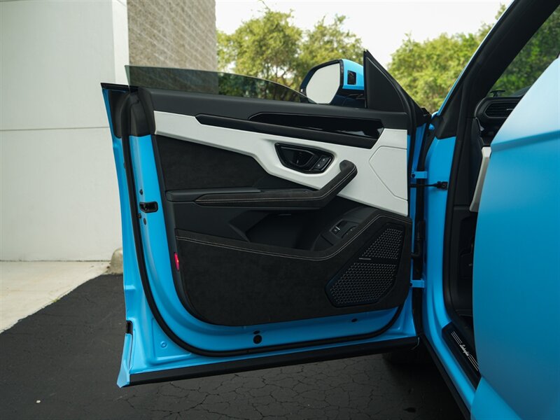 2024 Lamborghini Urus S   - Photo 30 - Bonita Springs, FL 34134