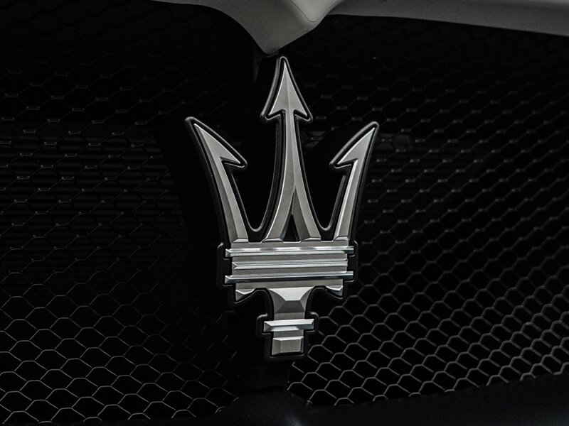 2022 Maserati MC20 - Photo 7 - Bonita Springs, FL 34134