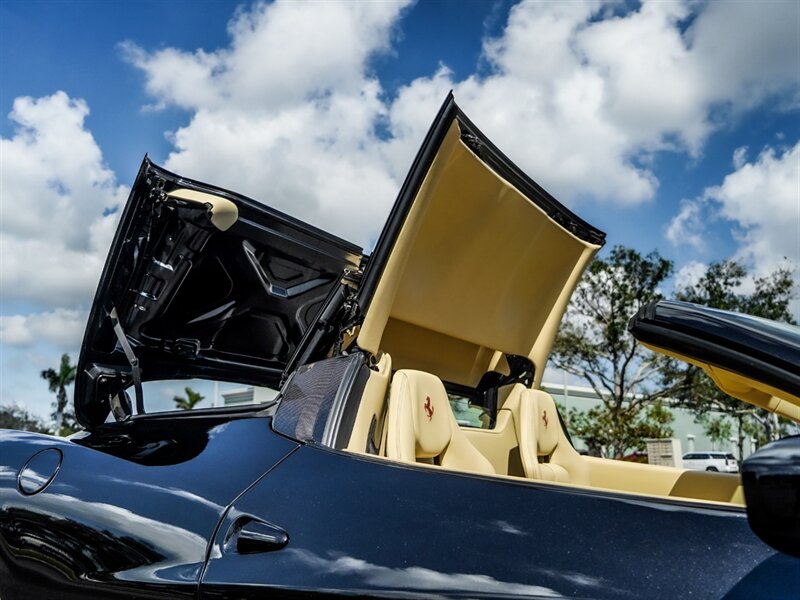 2012 Ferrari 458 Spider   - Photo 51 - Bonita Springs, FL 34134