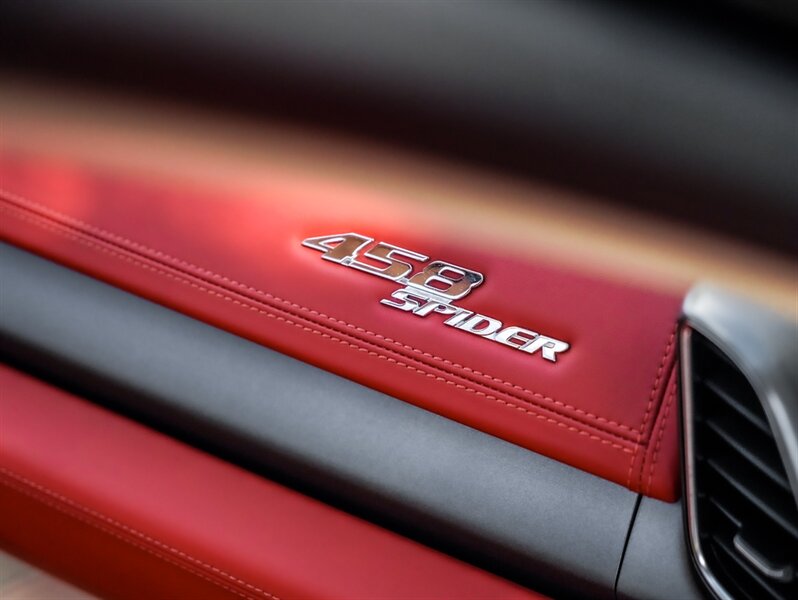 2012 Ferrari 458 Spider   - Photo 25 - Bonita Springs, FL 34134