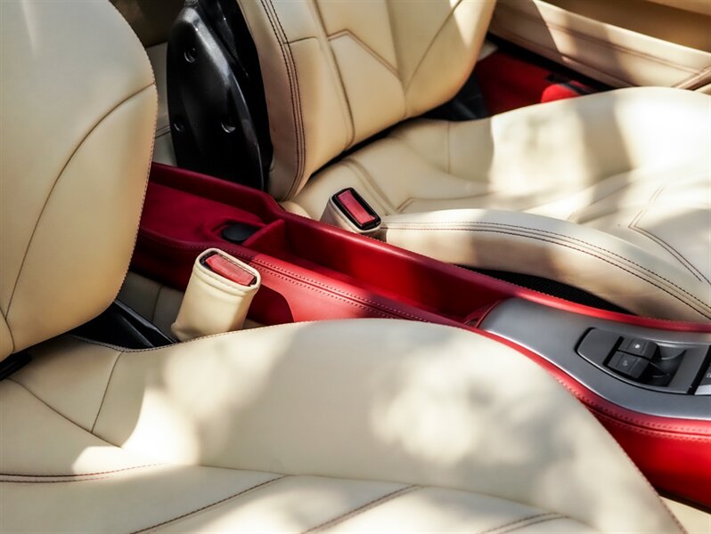 2012 Ferrari 458 Spider   - Photo 27 - Bonita Springs, FL 34134