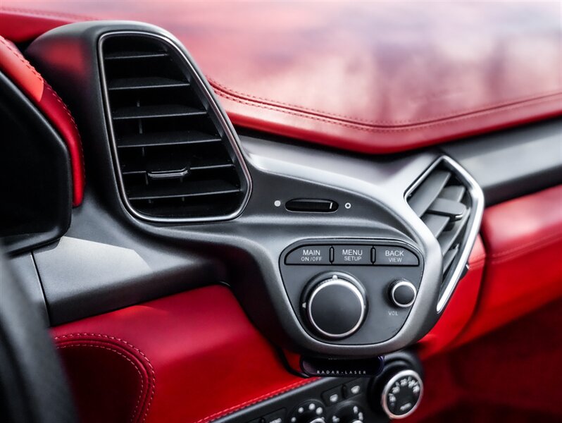 2012 Ferrari 458 Spider   - Photo 16 - Bonita Springs, FL 34134