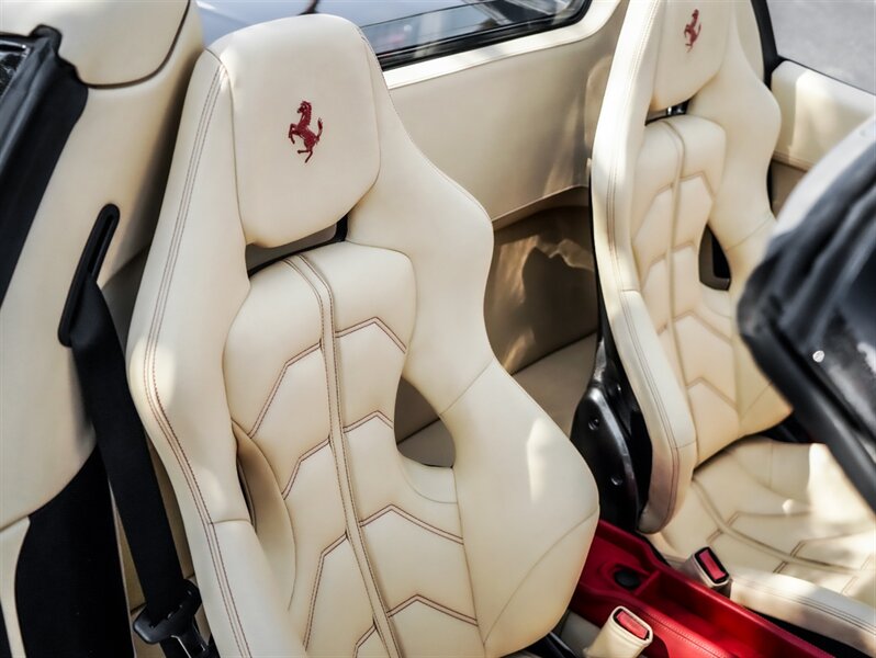 2012 Ferrari 458 Spider   - Photo 28 - Bonita Springs, FL 34134