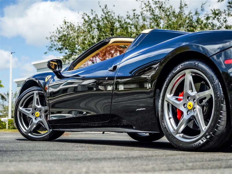 2012 Ferrari 458 Spider   - Photo 35 - Bonita Springs, FL 34134