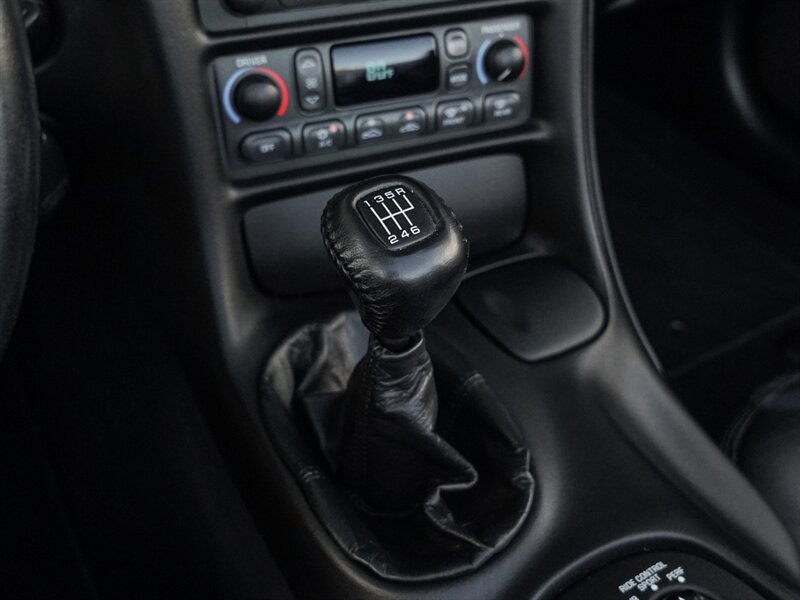 2000 Chevrolet Corvette - Photo 18 - Bonita Springs, FL 34134