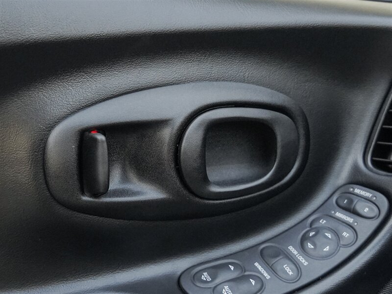 2000 Chevrolet Corvette - Photo 26 - Bonita Springs, FL 34134