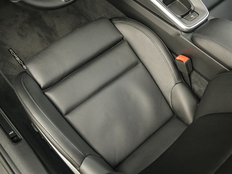 2022 Porsche 911 Carrera S   - Photo 21 - Bonita Springs, FL 34134