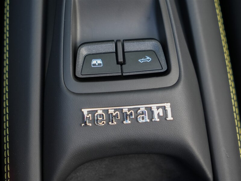 2022 Ferrari F8 Spider - Photo 20 - Bonita Springs, FL 34134