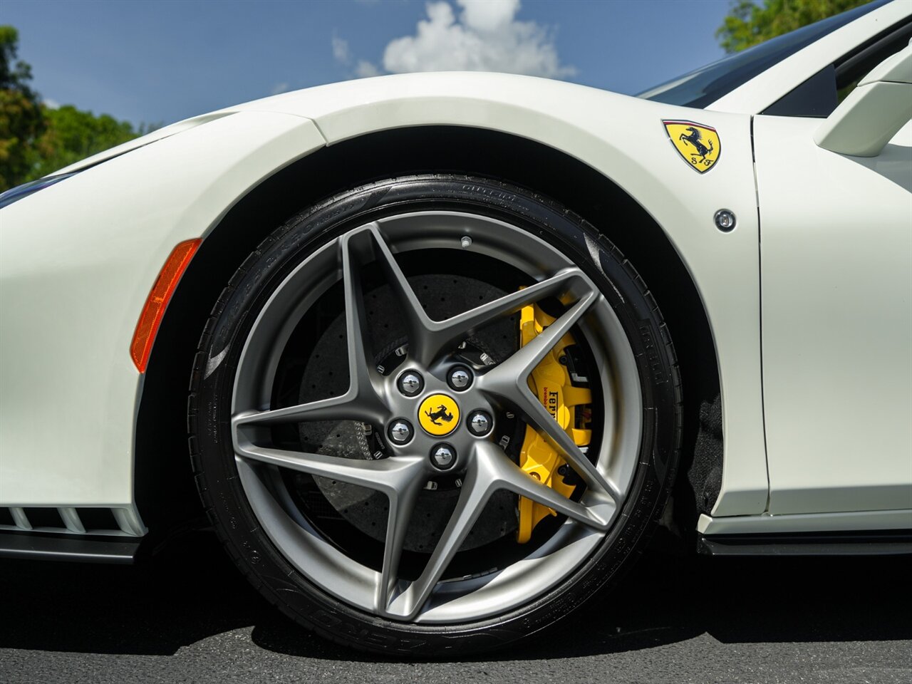 2022 Ferrari F8 Spider   - Photo 49 - Bonita Springs, FL 34134