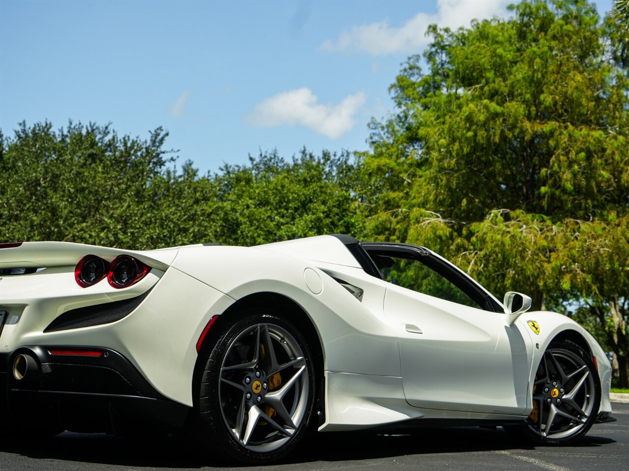 2022 Ferrari F8 Spider   - Photo 66 - Bonita Springs, FL 34134