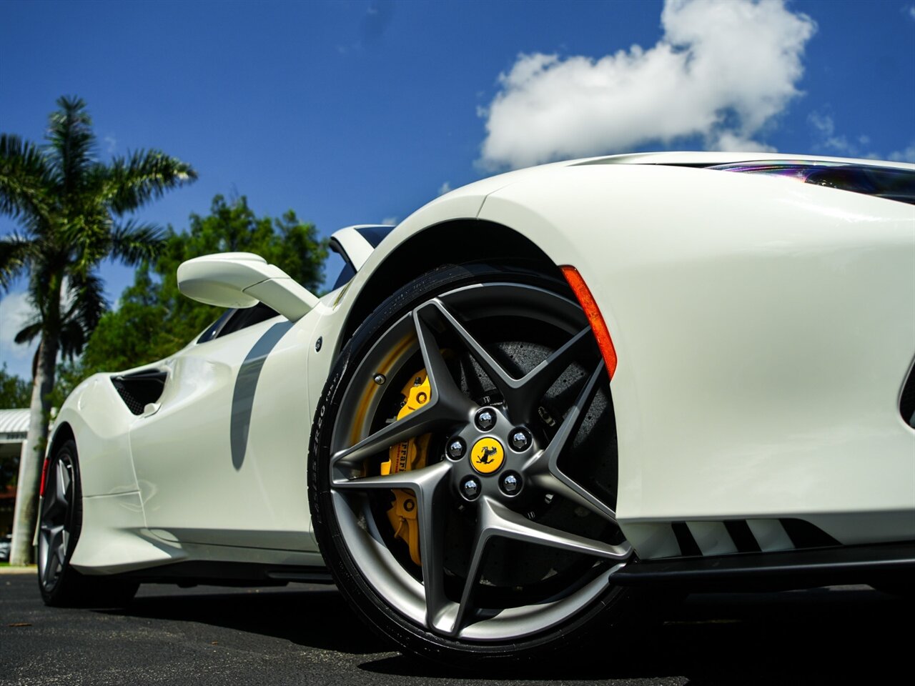 2022 Ferrari F8 Spider   - Photo 82 - Bonita Springs, FL 34134