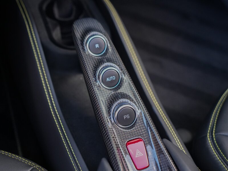 2022 Ferrari F8 Spider - Photo 18 - Bonita Springs, FL 34134