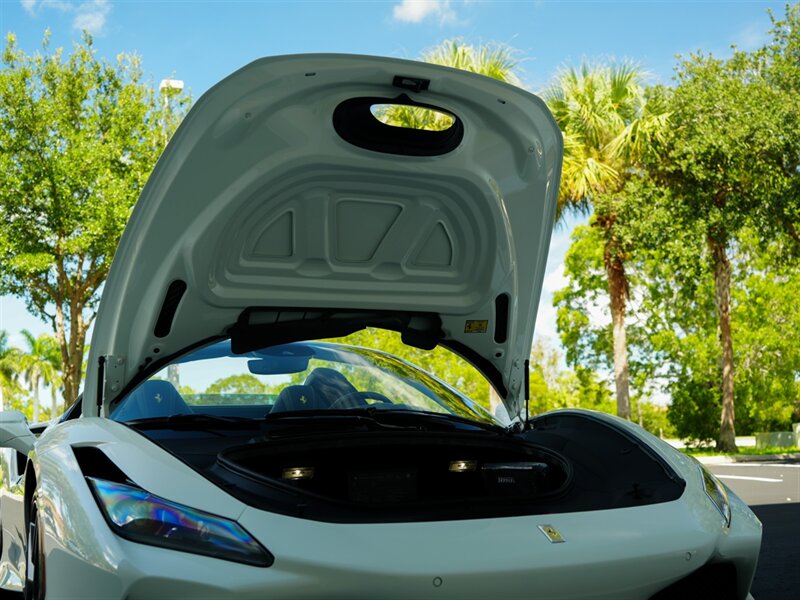 2022 Ferrari F8 Spider - Photo 45 - Bonita Springs, FL 34134