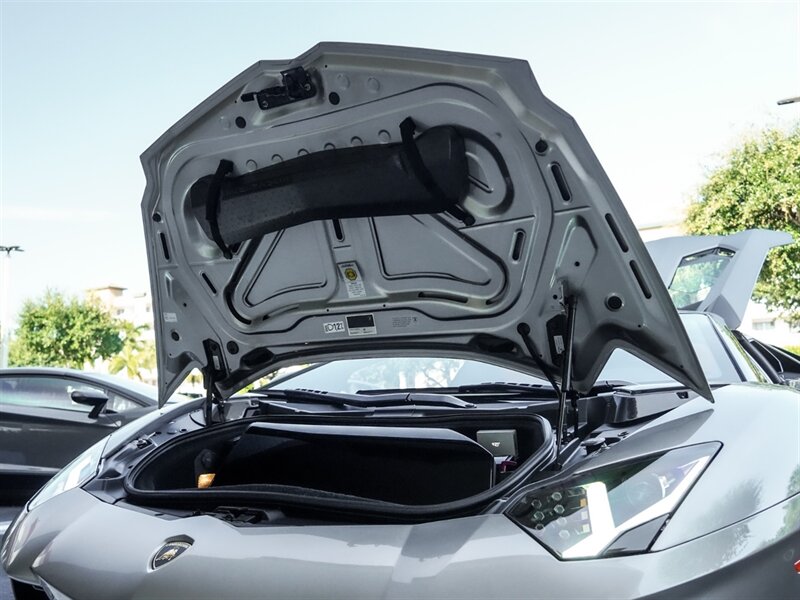 2014 Lamborghini Aventador LP 700-4 Roadster - Photo 29 - Bonita Springs, FL 34134