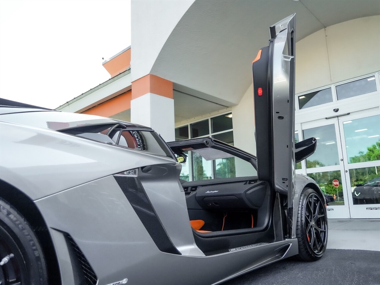 2014 Lamborghini Aventador LP 700-4  Roadster - Photo 22 - Bonita Springs, FL 34134