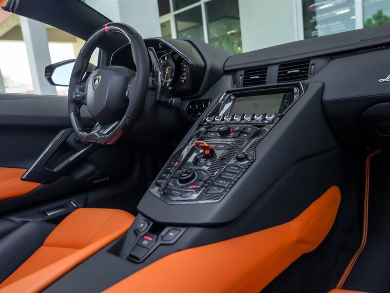 2014 Lamborghini Aventador LP 700-4 Roadster - Photo 23 - Bonita Springs, FL 34134
