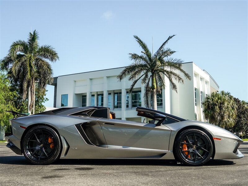 2014 Lamborghini Aventador LP 700-4 Roadster - Photo 41 - Bonita Springs, FL 34134